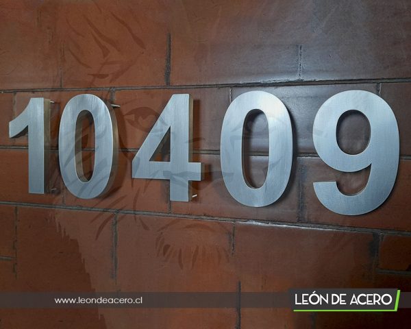 Números de acero inoxidable 014